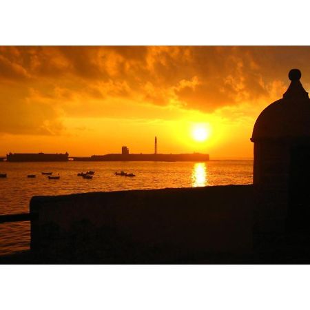 Apartamento Nebro Estrella Cádiz Exteriör bild
